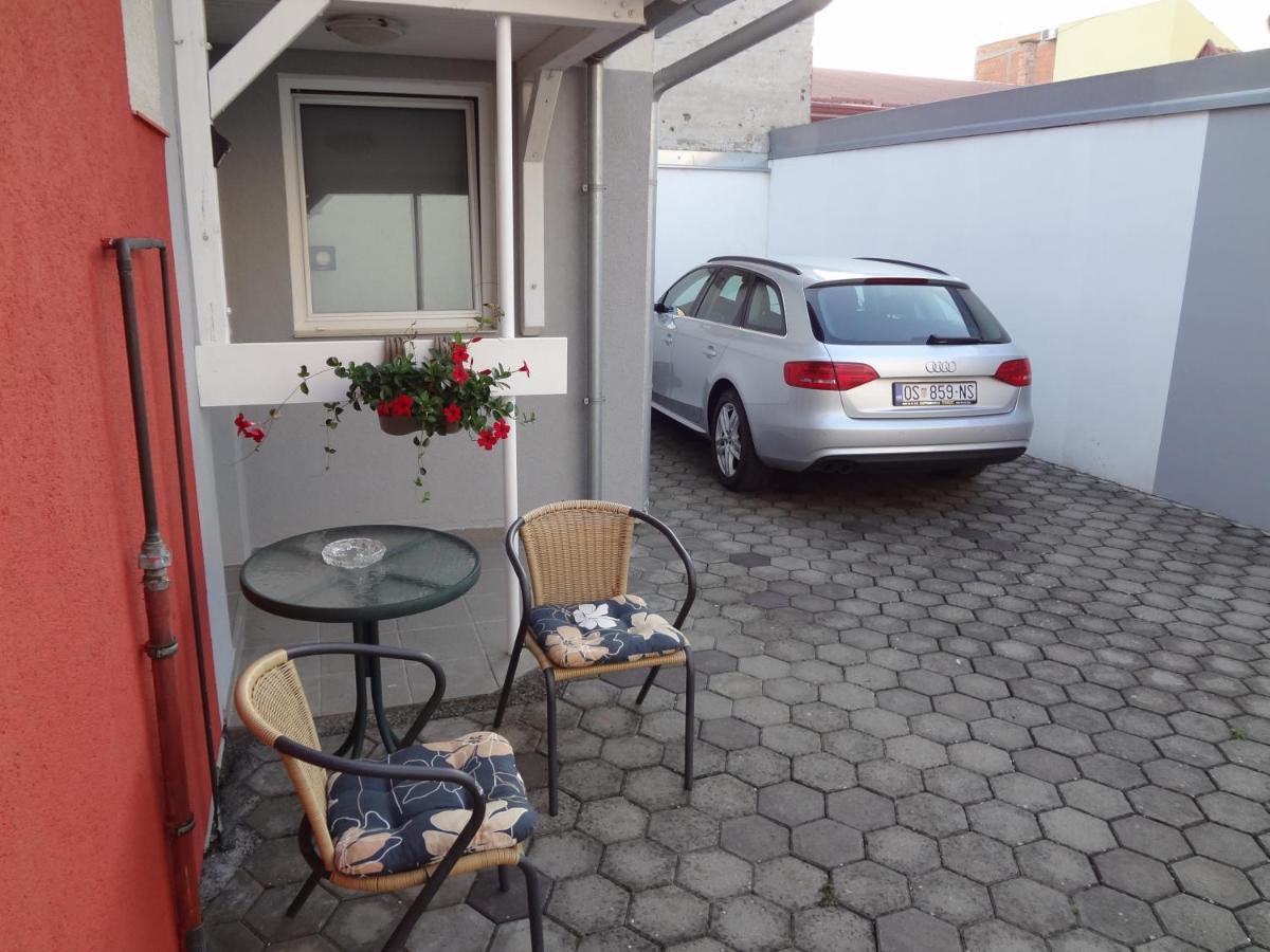 Apartments Kosevic Осиек Екстериор снимка