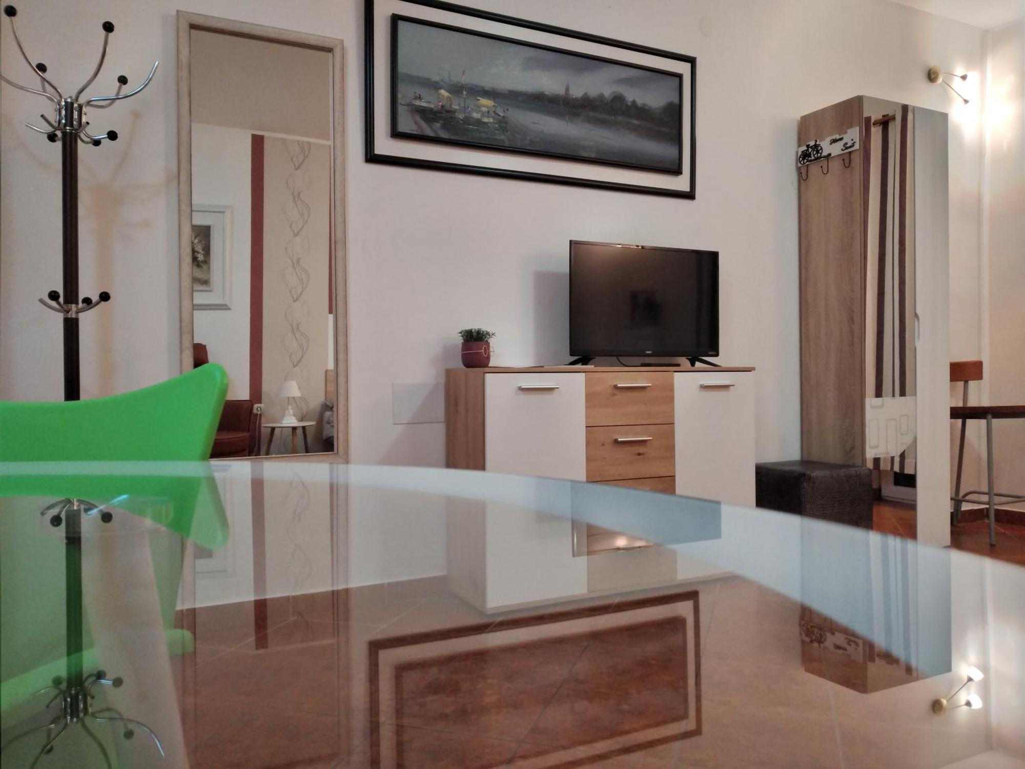 Apartments Kosevic Осиек Екстериор снимка