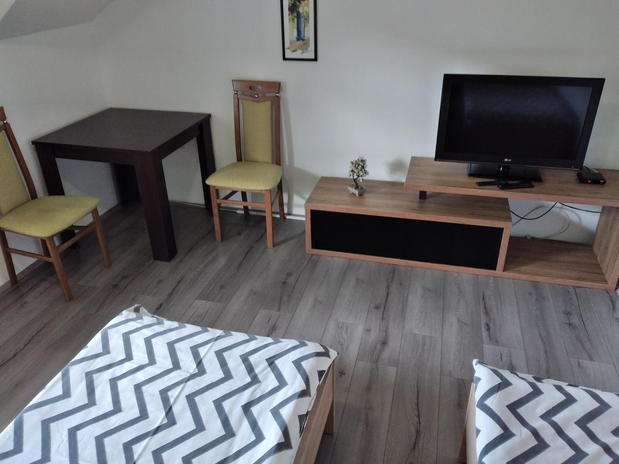 Apartments Kosevic Осиек Екстериор снимка