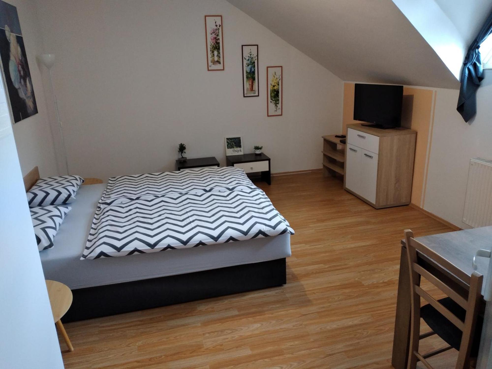 Apartments Kosevic Осиек Екстериор снимка