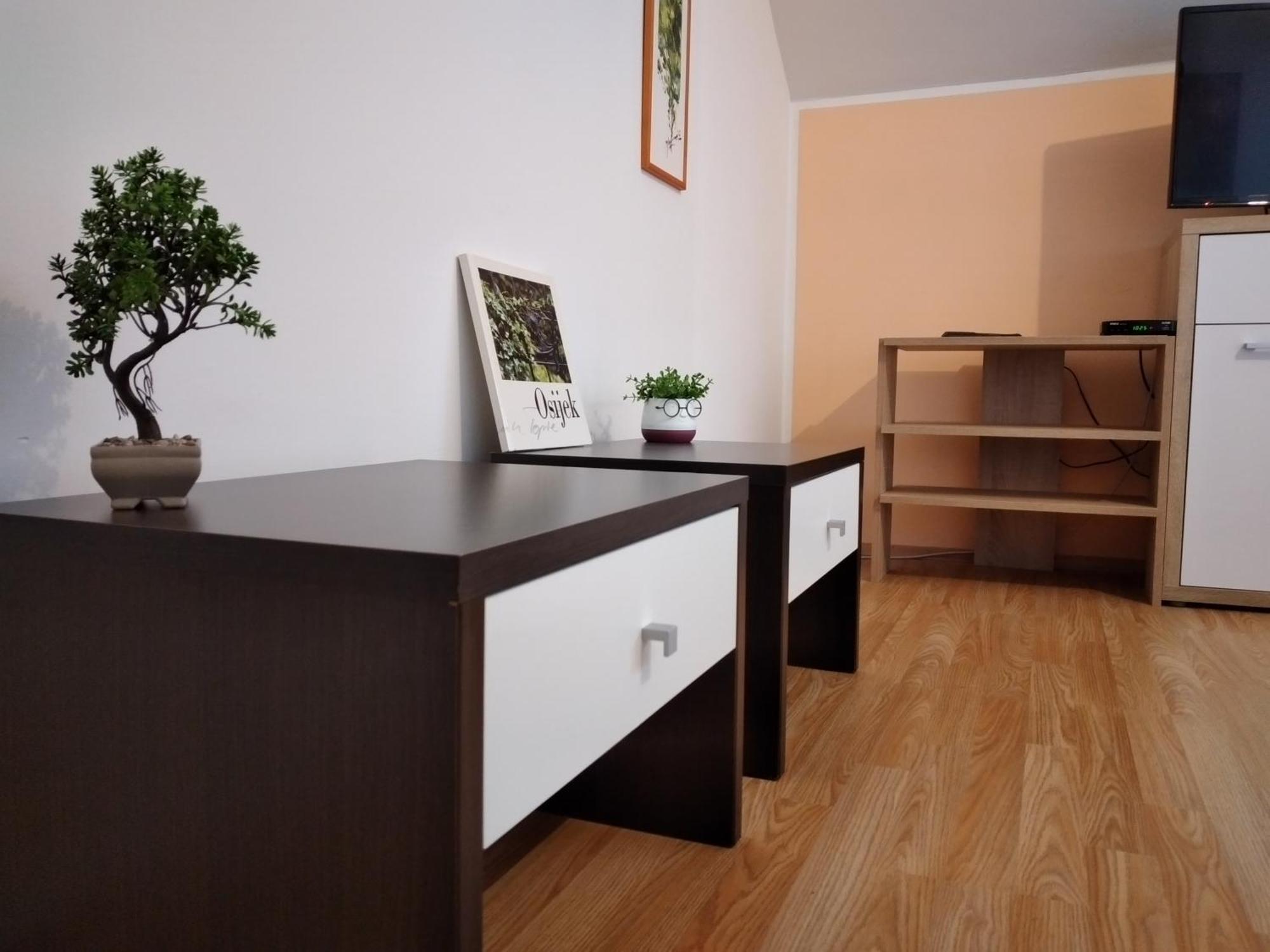 Apartments Kosevic Осиек Екстериор снимка