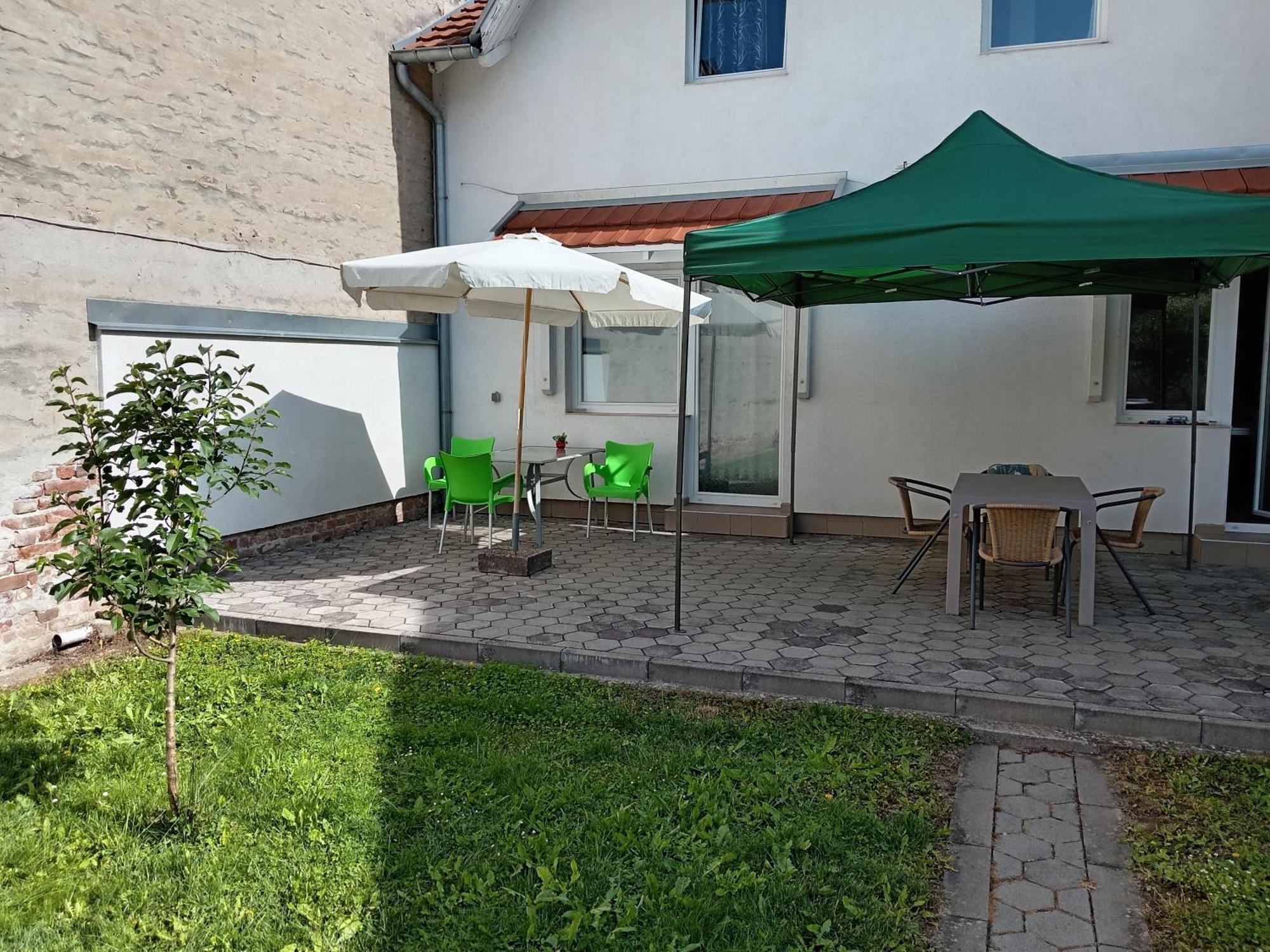 Apartments Kosevic Осиек Екстериор снимка