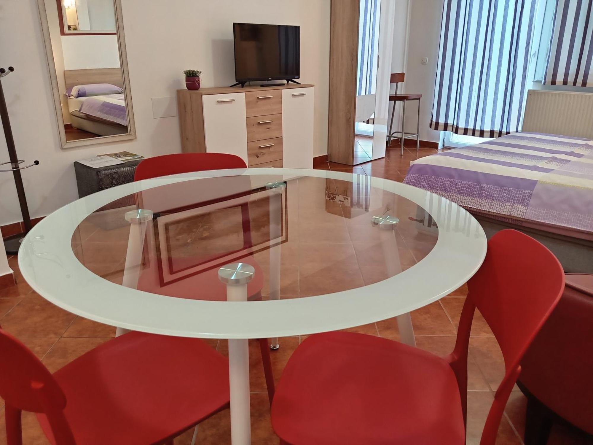 Apartments Kosevic Осиек Екстериор снимка